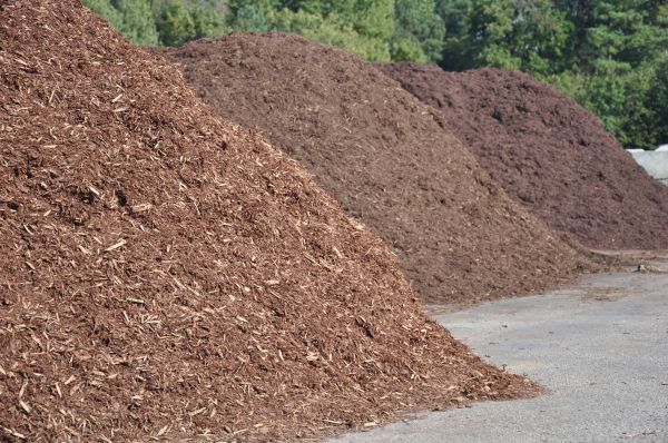 Brown Mulch Delivery in Brunswick