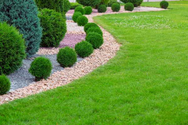 Edging Stones Installation in Brunswick