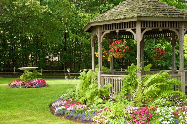Backyard Landscaping Service in Brunswick