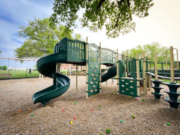 Playground Mulch Service in Brunswick