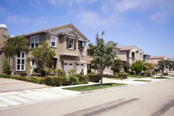 Neighborhood Landscaping in Brunswick